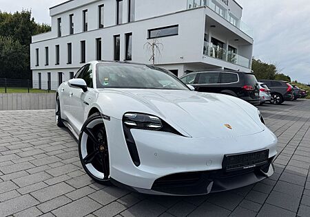 Porsche Taycan Turbo S Approved 2027 21" VOLL Carbon