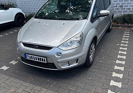 Ford S-Max 2,0 TDCi 103kW DPF Ambiente Ambiente