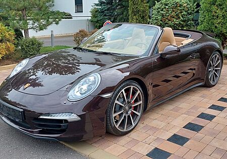 Porsche 911 Urmodell 911 Carrera 4S Cabriolet PDK Naturally Aspirated