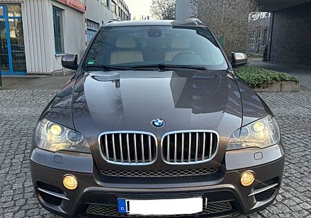 BMW X5 xDrive40d - 3.0 306PS Pano Leder HUD TÜV Neu