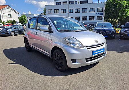 Daihatsu Sirion 1.0 HU+Inspektion+Reifen neu!