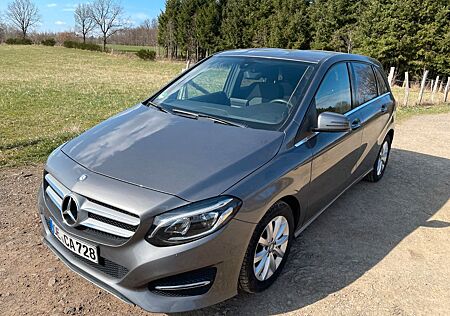 Mercedes-Benz B 180 Mercedes Benz Sports Tourer Automatik Navi