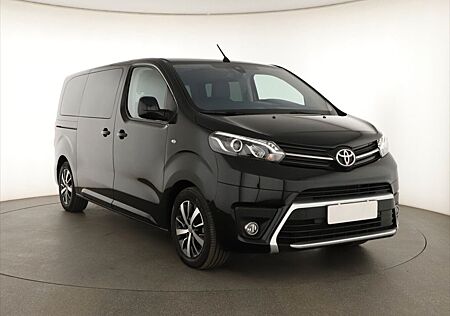 Toyota Pro Ace ProAce Verso