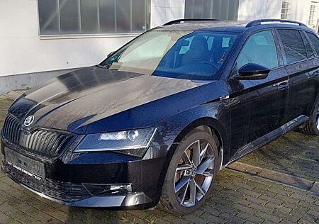 Skoda Superb Combi Sportline ACC DSG PANO KAMERA
