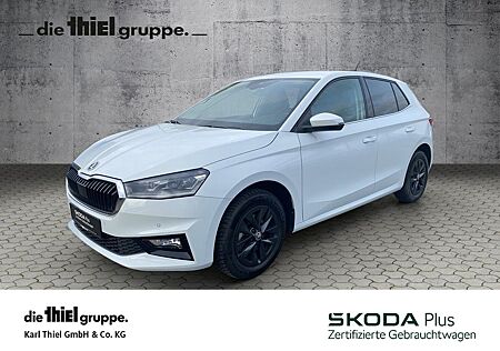 Skoda Fabia 1.0 TSI DSG Style Navi+LED+ACC+SHZ+RFK+Vir