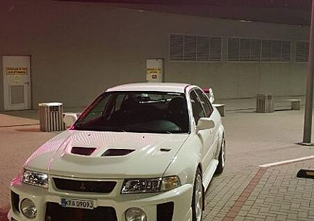 Mitsubishi Lancer EVO V