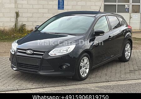 Ford Focus Lim. Trend / KLIMA / NAVI / PDC