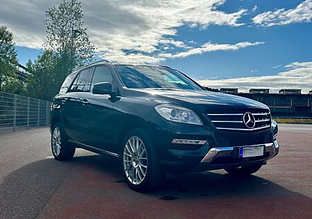 Mercedes-Benz ML 350 BlueTEC 4MATIC 7G-TRONIC **309PS BRABUS**
