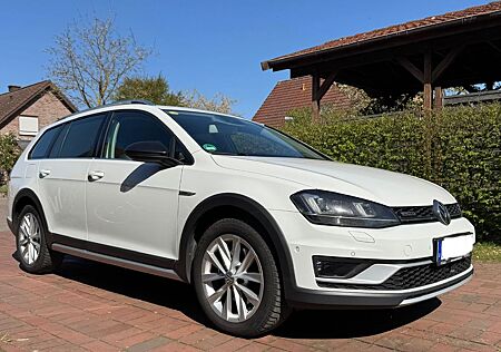 VW Golf Volkswagen 2.0 TDI 4MOTION Alltrack Highline Pano Stdh