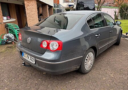 VW Passat Volkswagen 2.0 TDI DPF Comfortline Comfortline