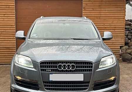 Audi Q7 3.0 TDI (DPF) quattro tiptronic -