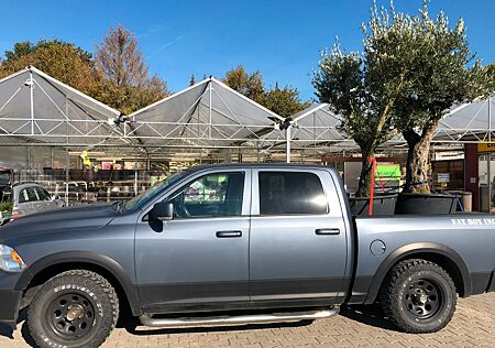 Dodge RAM 1500 LARAMIE 4x4 CREW CAB