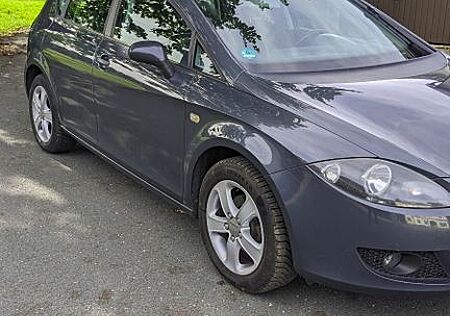 Seat Leon 1.6 Sports TÜV NEU 1.Hand