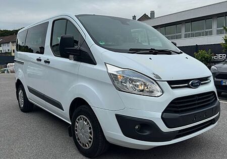 Ford Transit Custom 9-Sitzer inkl. Rückfahrkamera