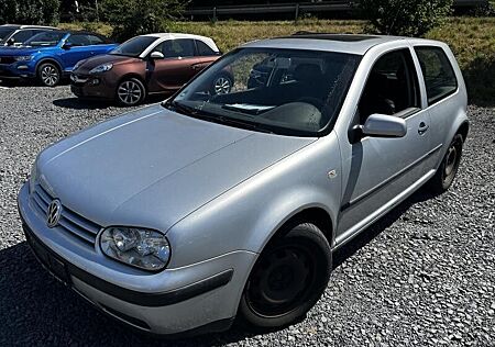 VW Golf Volkswagen 1.9TDI 74kW