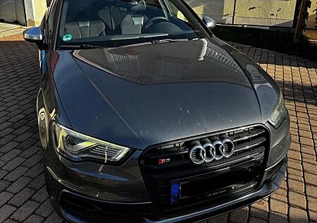 Audi S3 2.0 TFSI S tronic quattro Sportback -