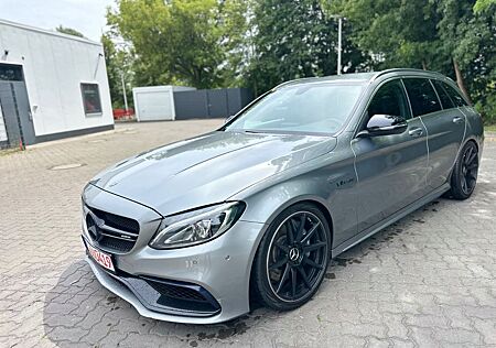Mercedes-Benz C 63 AMG