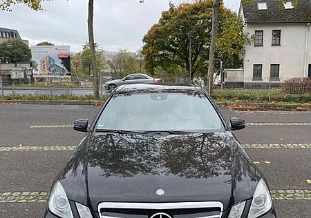 Mercedes-Benz E 350 CDI AMG FACELIFT * Top Ausstattung