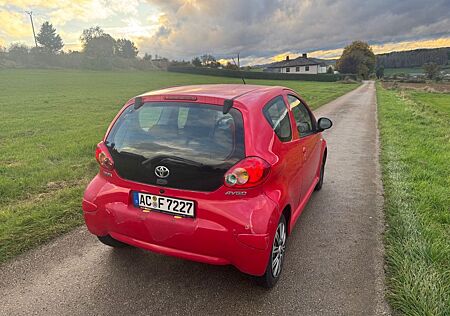 Toyota Aygo (X) Aygo (X) 1,0 -