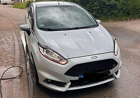 Ford Fiesta 1,6 EcoBoost ST200 ST200