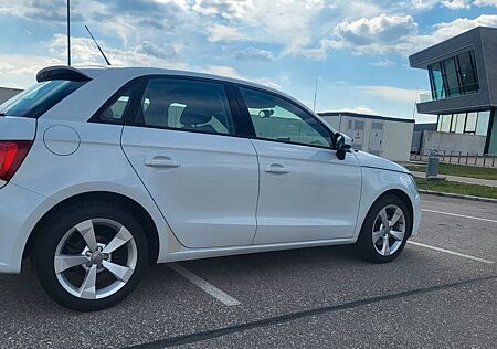 Audi A1 1.4 TFSI design Sportback Mod.2017 Keyless