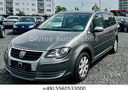 VW Touran Volkswagen Freestyle
