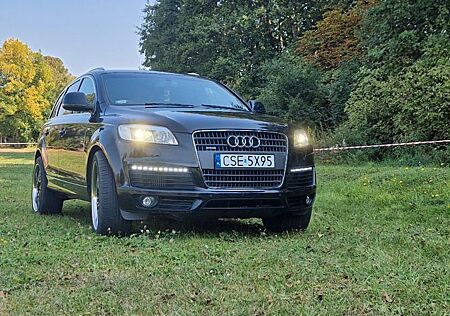 Audi Q7 3.0 TDI (DPF) quattro tiptronic -
