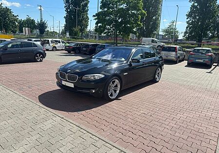 BMW 530d Top gepflegter mit Original M-Felgen