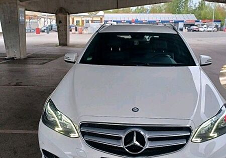 Mercedes-Benz E 220 CDI T ELEGANCE ELEGANCE