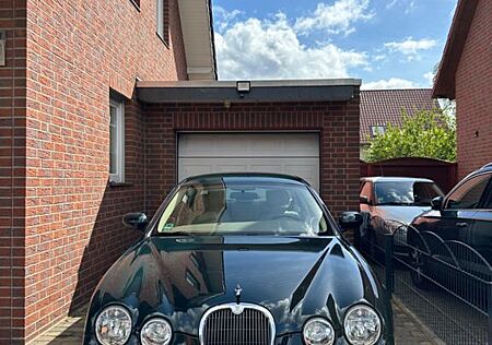 Jaguar S-Type 2.5 Liter V6 - Schalter - Wenig km