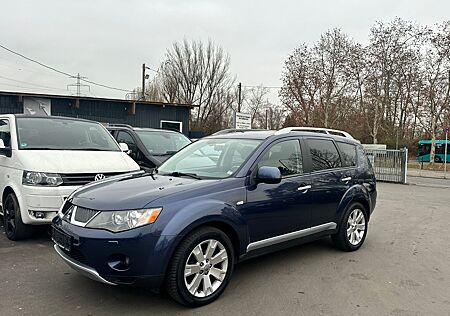 Mitsubishi Outlander 2.2 DI-D Instyle TÜV NEU/7-SITZ/AHK/AC