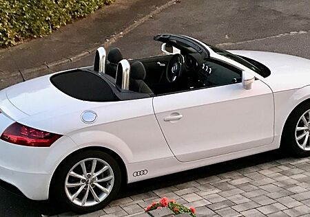 Audi TT Roadster 2.0 TDI quattro - wenig Kilometer