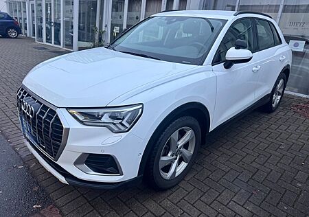 Audi Q3 35 TDI S tronic advanced / Fahrschule