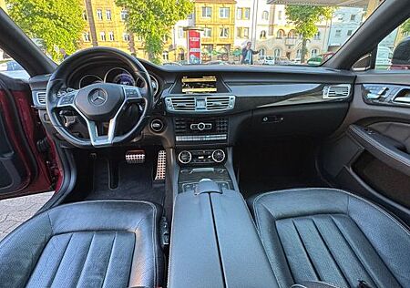 Mercedes-Benz CLS 500 4MATIC -