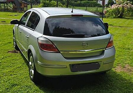 Opel Astra Caravan 1.8 ECOTEC 92kW Automatik -