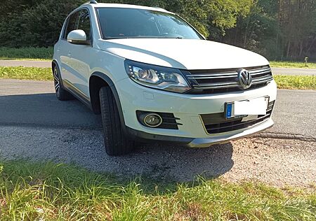 VW Tiguan Volkswagen 2.0 TDI4MOT BMT Exclusive mit neuem Tüv