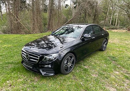 Mercedes-Benz E 350 E 350d AMG Line AMG Line Vollaussattung