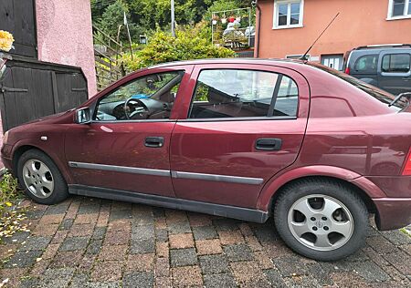 Opel Astra 1.6 Edition 100 Edition 100