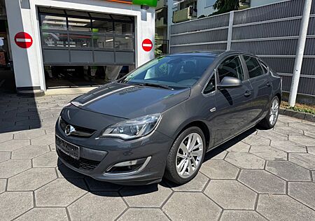 Opel Astra J 1.4 Turbo Xenon Leder Automatik Navi SHZ