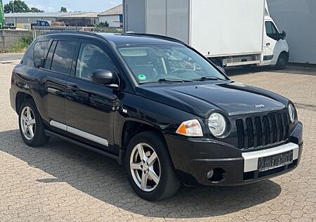 Jeep Compass Limited 4WD Leder Klima PDC TÜV 04/2026