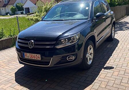 VW Tiguan Volkswagen Sport & Style BMT 4Motion .(DSG)