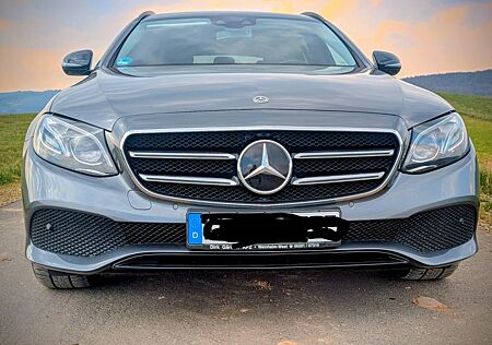 Mercedes-Benz E 300 de 4MATIC T Autom. -
