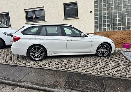 BMW 318dA Touring M Sport Shadow