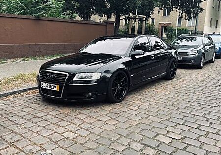 Audi A8 4.2 TDI tiptronic quattro -