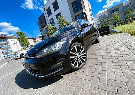 VW Golf Volkswagen 2.0 BlueTDI 4MOTION Navi,Xenon,Massage,Allr