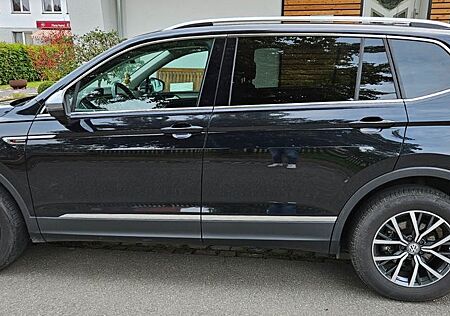 VW Tiguan Allspace Volkswagen 2.0 TDI SCR DSG 4MOTION Comf...