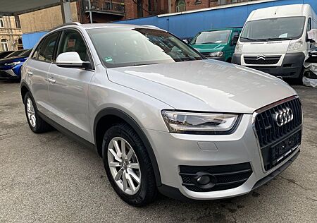 Audi Q3 2.0 TFSI S tronic quattro LEDER NAVI XENON