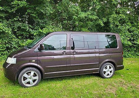VW T5 Multivan Volkswagen Highline