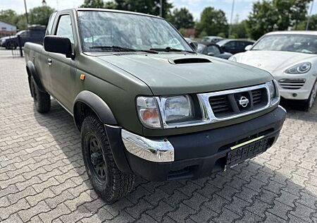 Nissan Navara 2.5 - LKW ZULASSUNG - 137TKM - AHK -