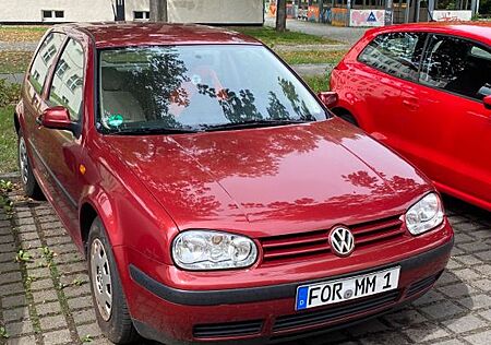 VW Golf Volkswagen 1.6